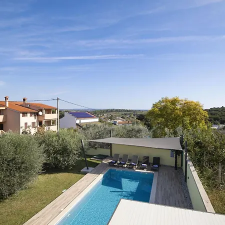 Holiday home Captains By Interhome Vintijan