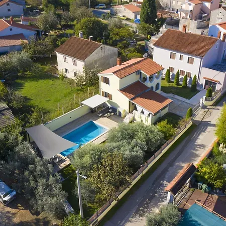 Holiday home Captains By Interhome Vintijan